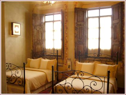 Moreliana Room - Sweet Dreams House Hotel Morelia